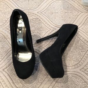 Black platform heels